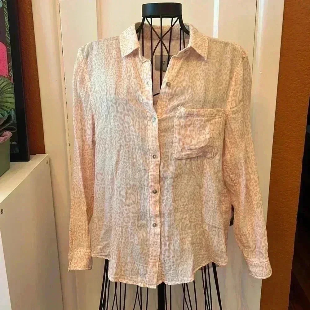 Rails Ellis Long-sleeved Shirt in Rose Leopard Print-Sz S